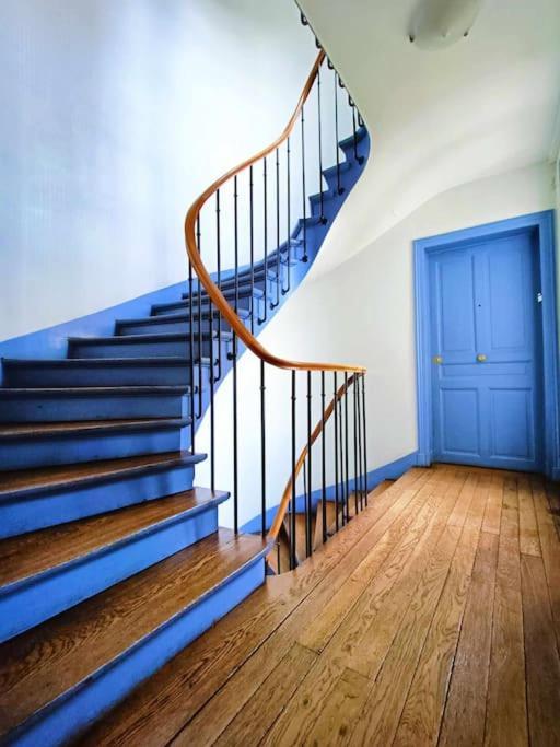 Au Petit Trianon Bleu Apartment แวร์ซาย ภายนอก รูปภาพ
