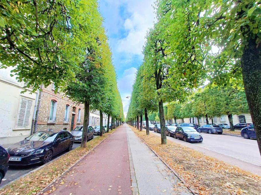 Au Petit Trianon Bleu Apartment แวร์ซาย ภายนอก รูปภาพ
