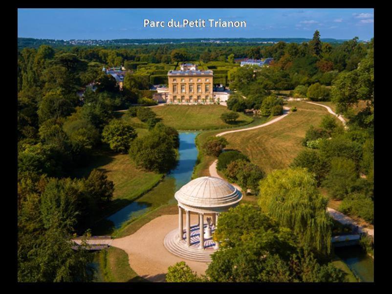 Au Petit Trianon Bleu Apartment แวร์ซาย ภายนอก รูปภาพ